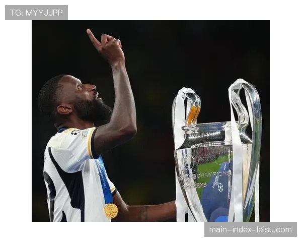 皇马功勋后卫阿拉巴确认今夏离队，沙特利雅得胜利表兴趣